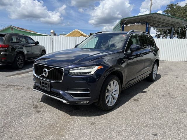 2019 Volvo XC90 Momentum