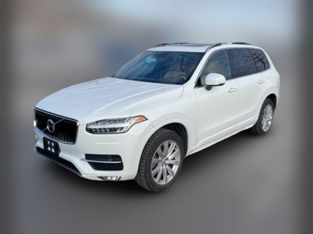 2019 Volvo XC90 Momentum