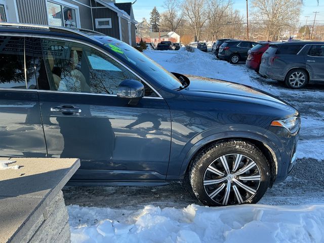 2019 Volvo XC90 Momentum
