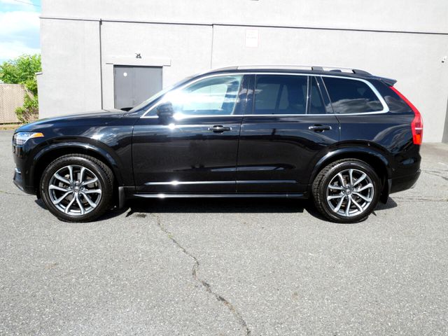 2019 Volvo XC90 Momentum