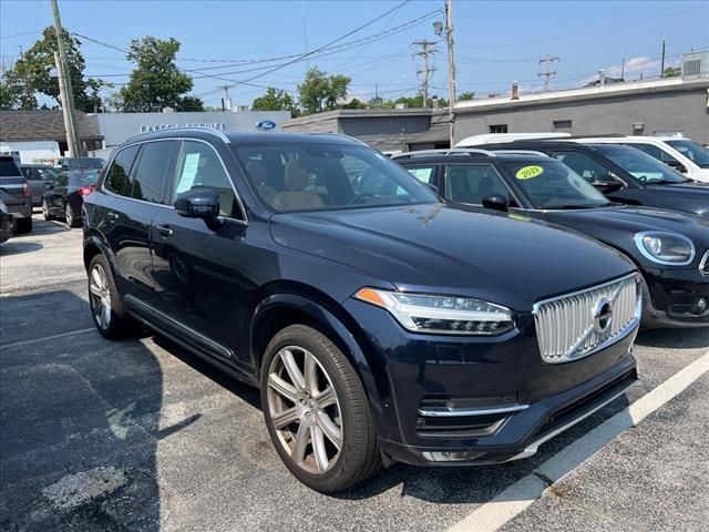 2019 Volvo XC90 Inscription