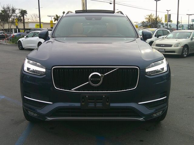 2019 Volvo XC90 Momentum