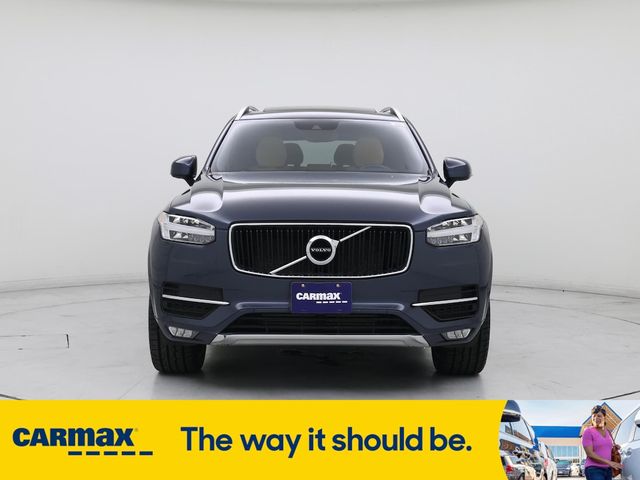 2019 Volvo XC90 Momentum