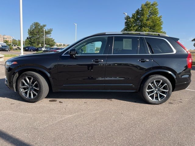 2019 Volvo XC90 Momentum