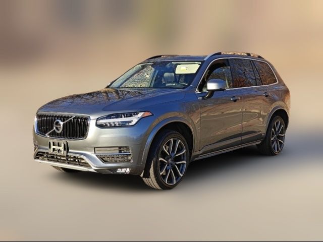 2019 Volvo XC90 Momentum