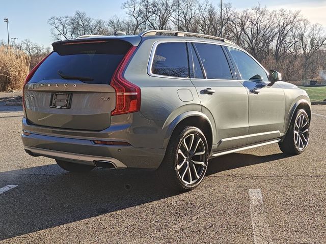 2019 Volvo XC90 Momentum