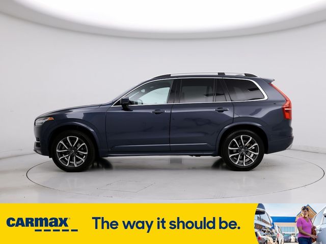 2019 Volvo XC90 Momentum