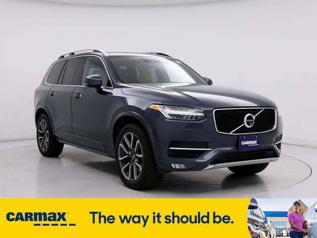 2019 Volvo XC90 Momentum