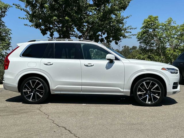 2019 Volvo XC90 Momentum