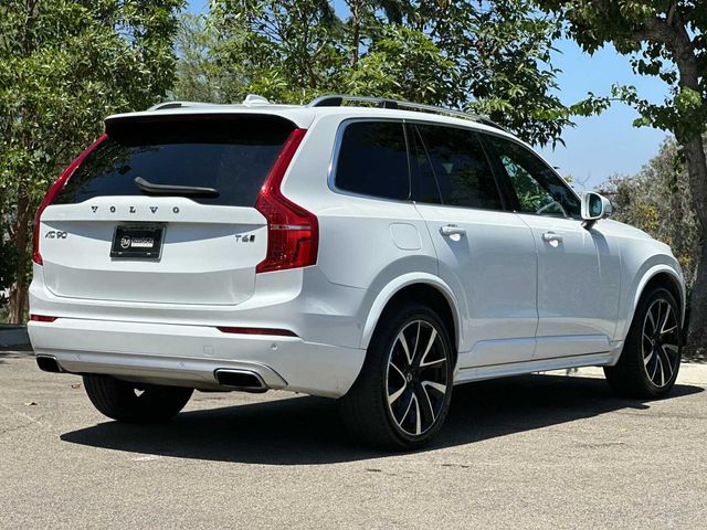 2019 Volvo XC90 Momentum