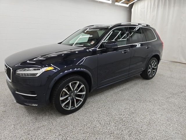 2019 Volvo XC90 Momentum