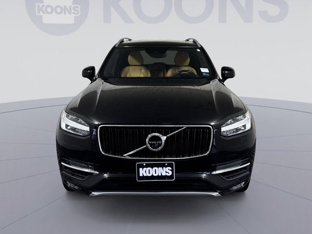 2019 Volvo XC90 Momentum