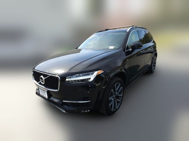 2019 Volvo XC90 Momentum