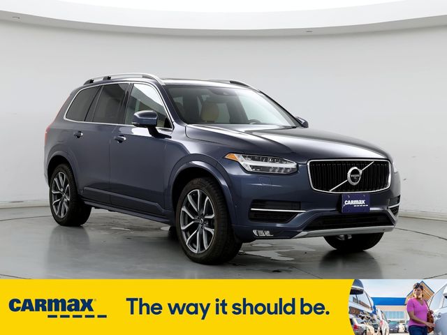 2019 Volvo XC90 Momentum