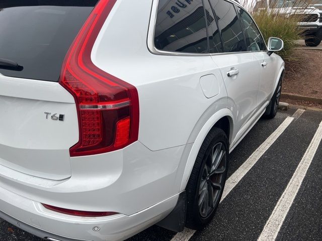 2019 Volvo XC90 Momentum