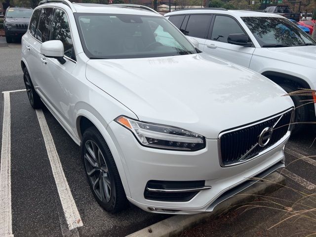 2019 Volvo XC90 Momentum