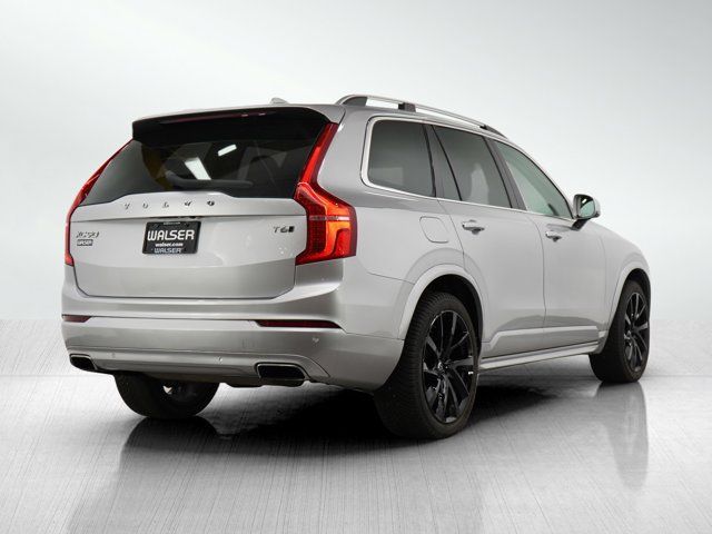 2019 Volvo XC90 Momentum