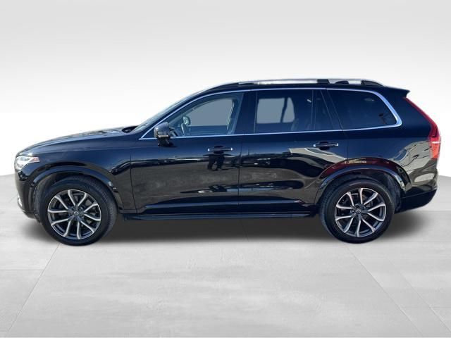 2019 Volvo XC90 Momentum