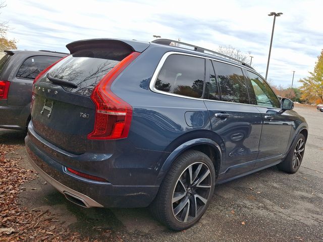 2019 Volvo XC90 Momentum