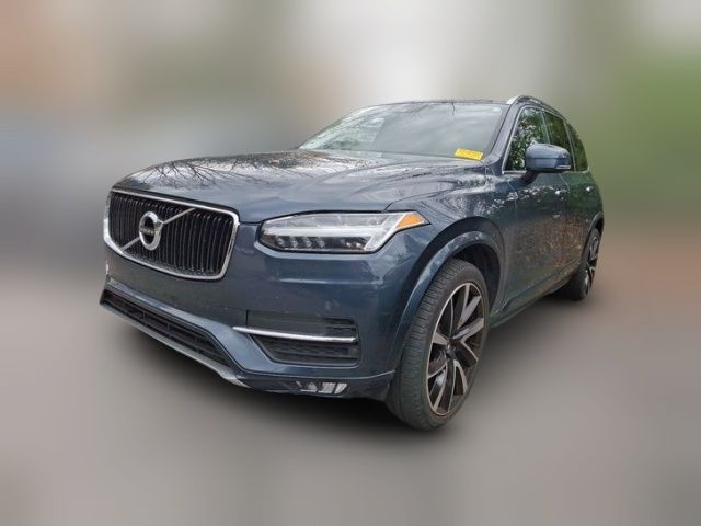 2019 Volvo XC90 Momentum