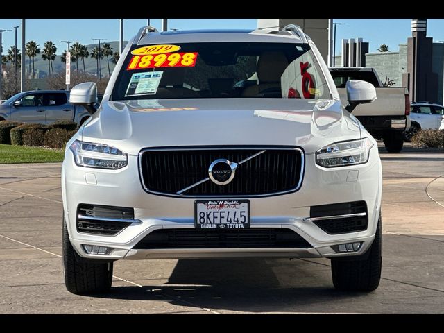 2019 Volvo XC90 Momentum