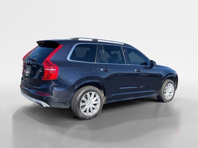 2019 Volvo XC90 Momentum