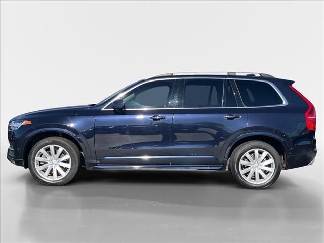 2019 Volvo XC90 Momentum