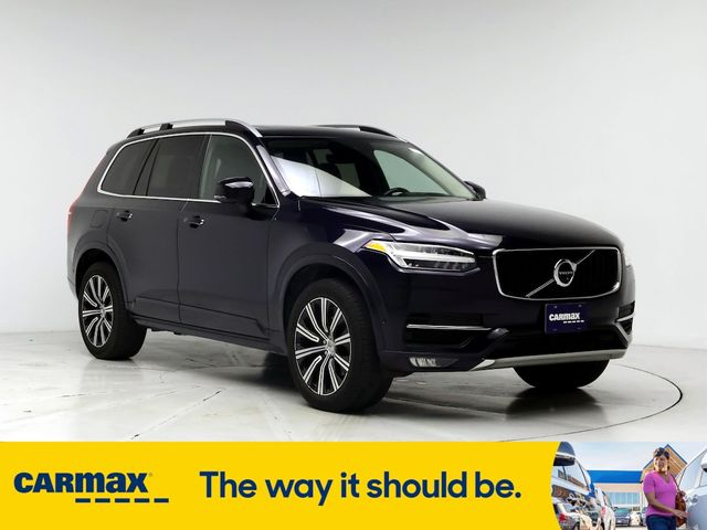 2019 Volvo XC90 Momentum