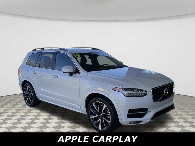 2019 Volvo XC90 Momentum