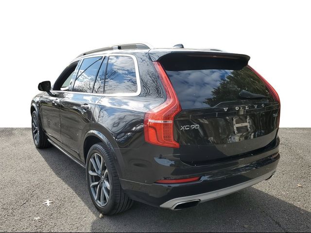 2019 Volvo XC90 Momentum