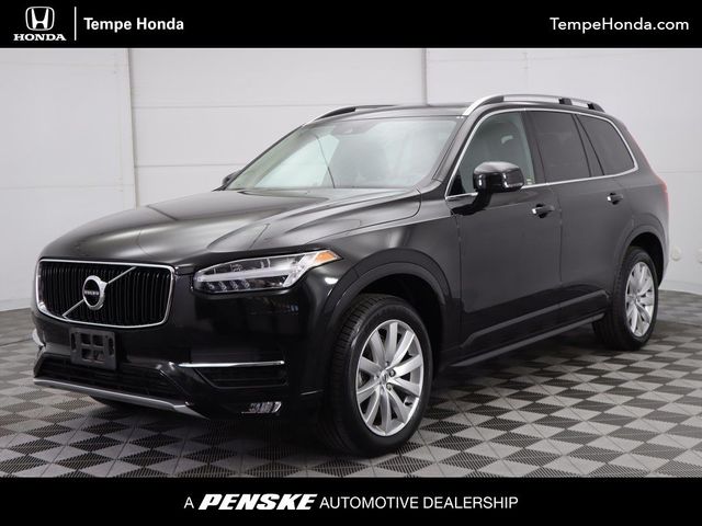 2019 Volvo XC90 Momentum