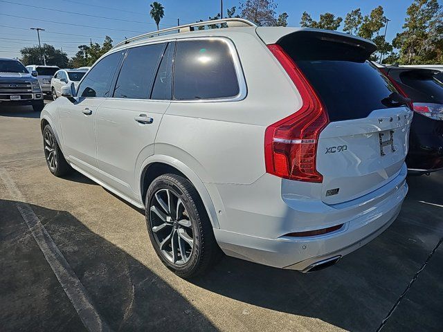 2019 Volvo XC90 Momentum