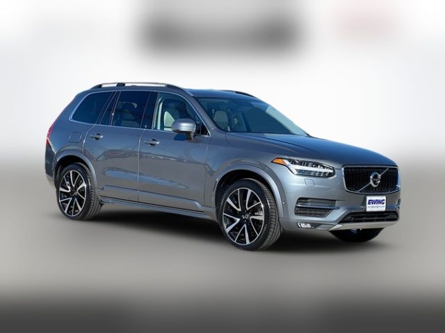 2019 Volvo XC90 Momentum