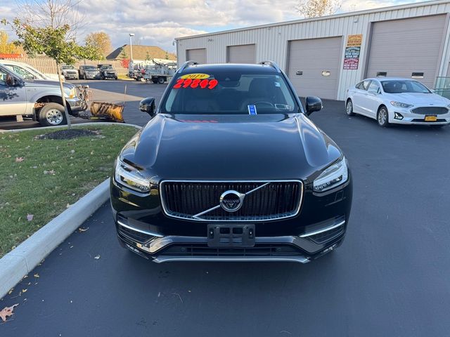 2019 Volvo XC90 Momentum