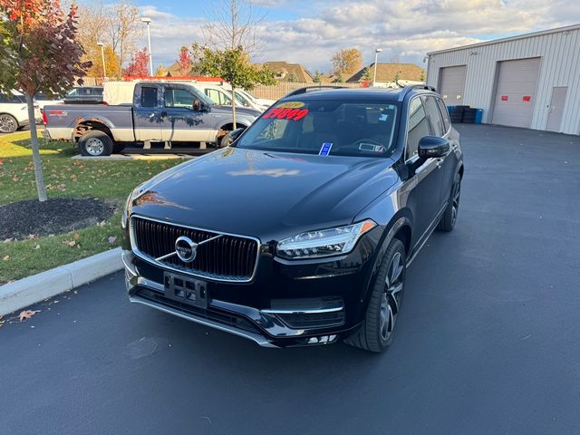 2019 Volvo XC90 Momentum