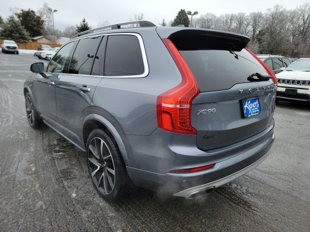 2019 Volvo XC90 Momentum