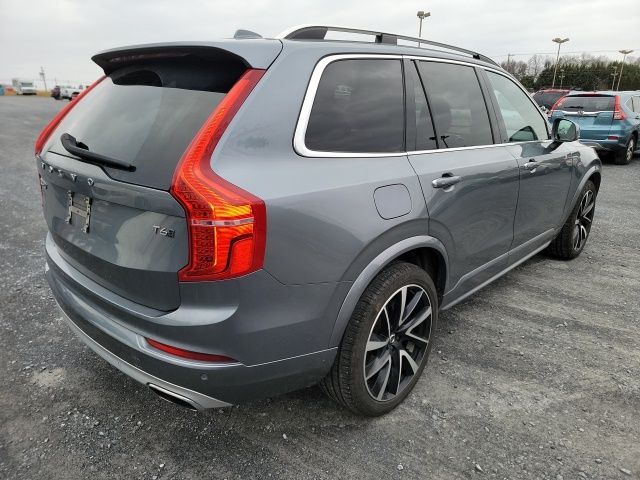 2019 Volvo XC90 Momentum