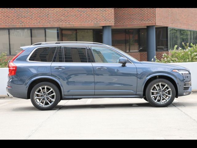 2019 Volvo XC90 Momentum