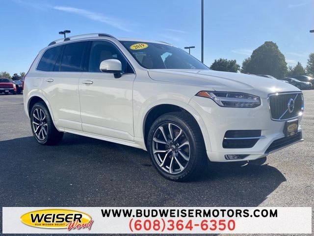 2019 Volvo XC90 Momentum