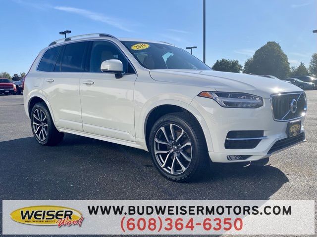 2019 Volvo XC90 Momentum