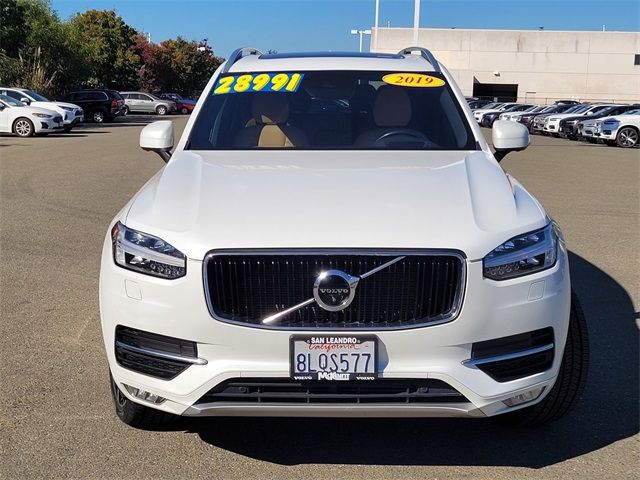 2019 Volvo XC90 Momentum