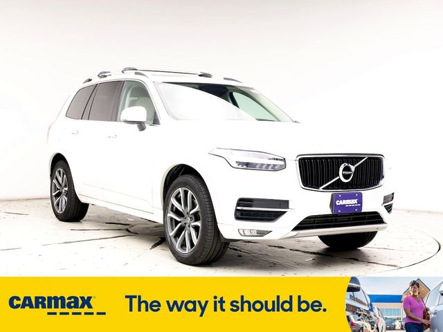 2019 Volvo XC90 Momentum