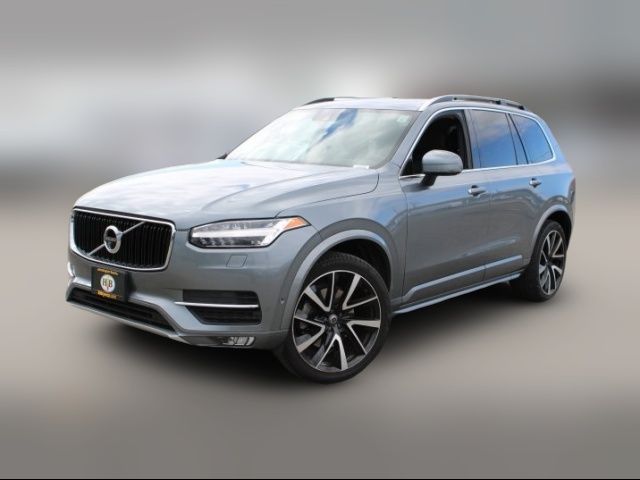 2019 Volvo XC90 Momentum