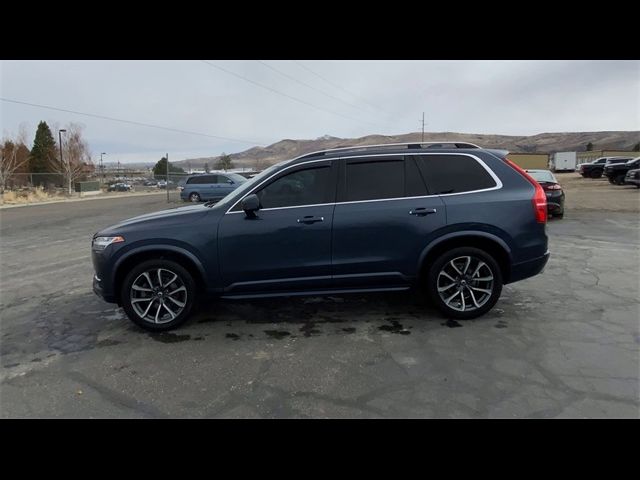 2019 Volvo XC90 Momentum