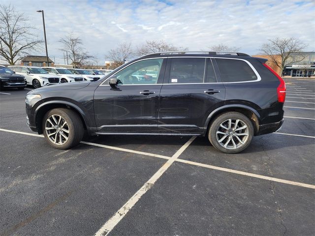 2019 Volvo XC90 Momentum