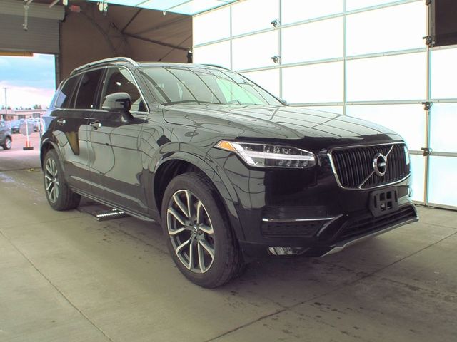 2019 Volvo XC90 Momentum