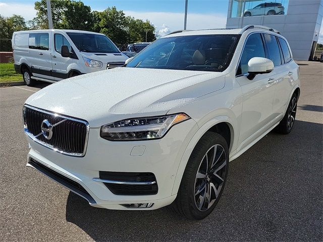 2019 Volvo XC90 Momentum