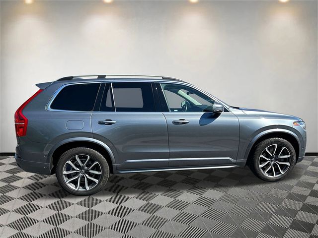 2019 Volvo XC90 Momentum