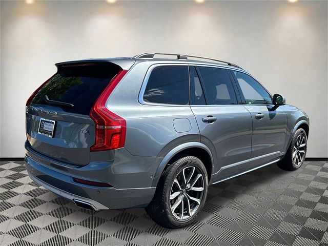 2019 Volvo XC90 Momentum