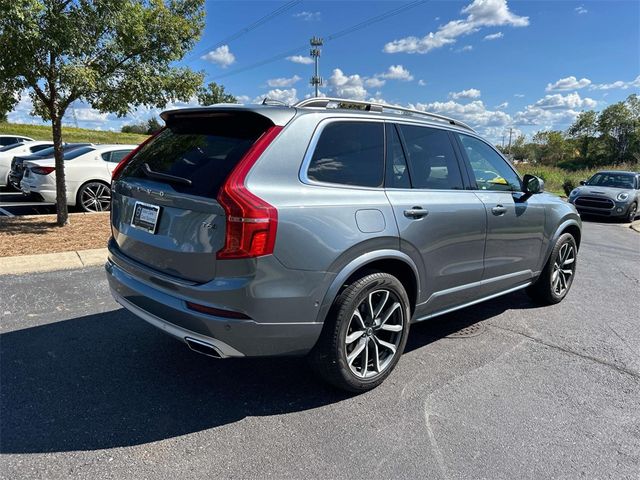 2019 Volvo XC90 Momentum